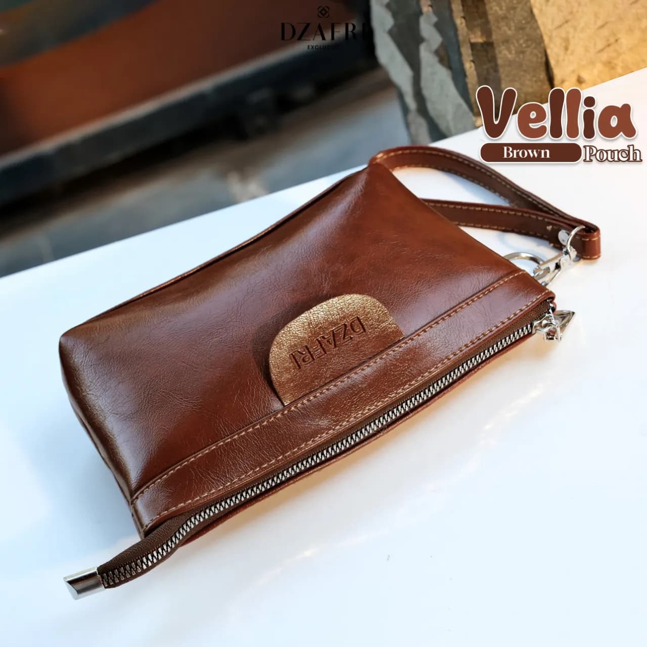 Vellia pouch